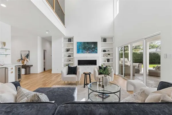 $12,000 | 6452 Lavendale Avenue, Dallas, TX 75230