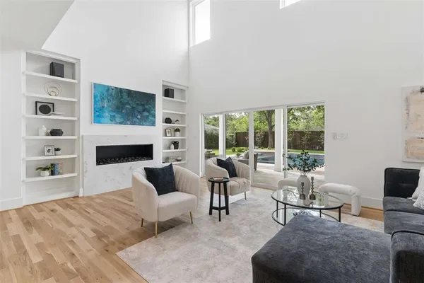 $12,000 | 6452 Lavendale Avenue, Dallas, TX 75230