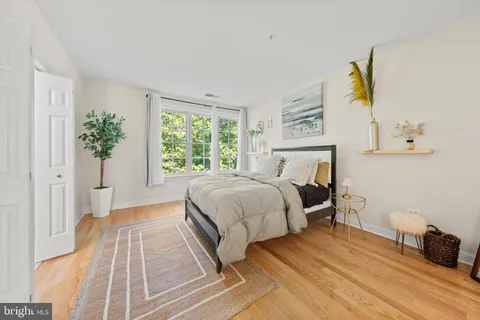$1,275,000 | 8609 Terrace Garden Way, Bethesda, MD 20814