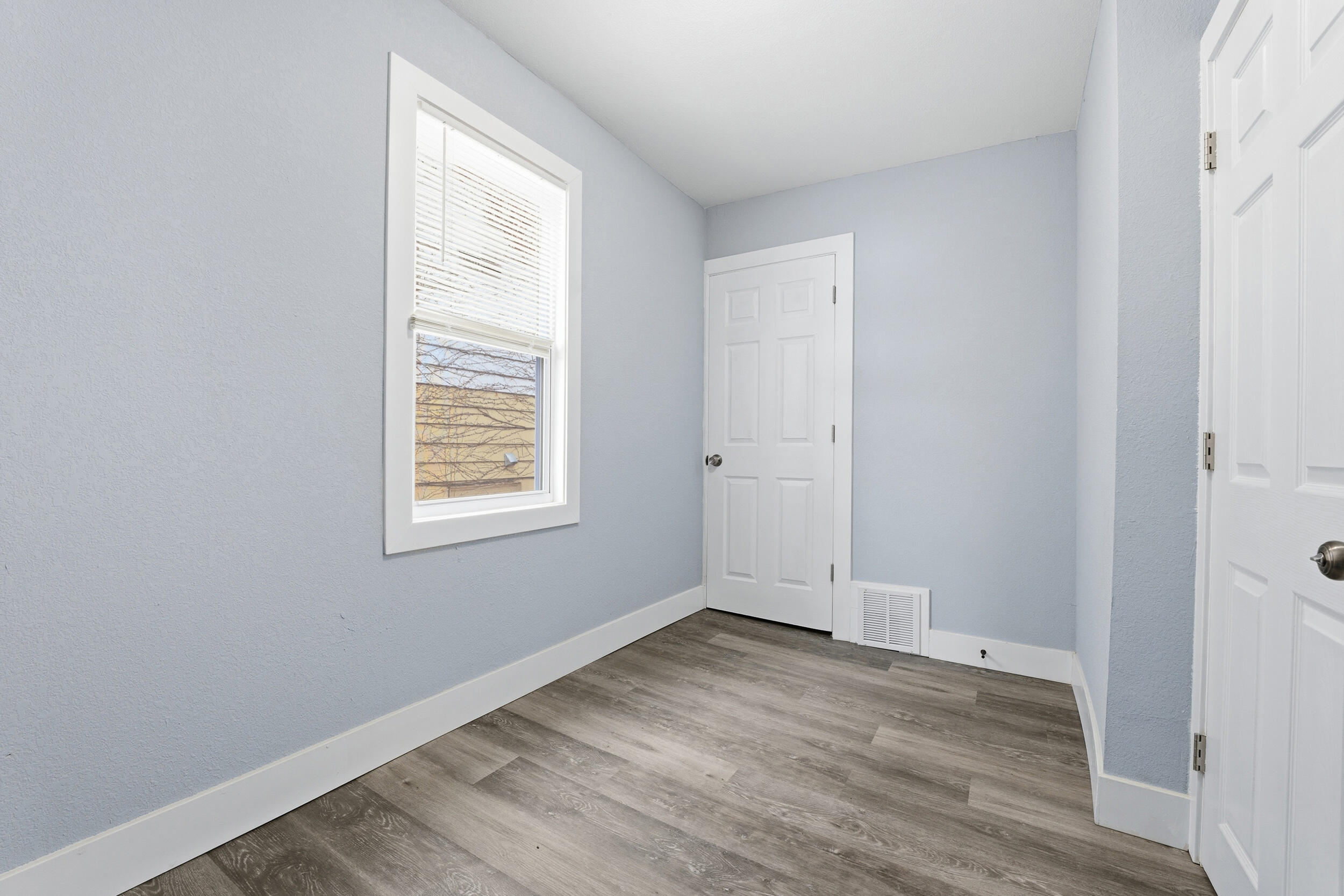 2354 South 16th Street Milwaukee, WI 53215 - Photo 8 of 16 Bedroom 2