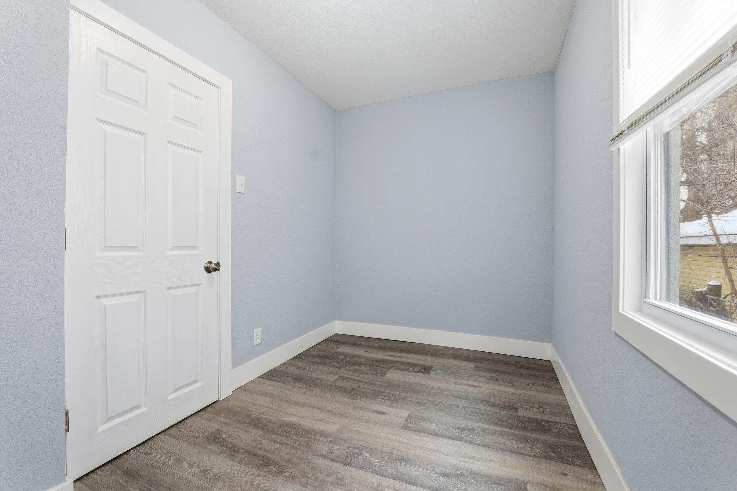 2354 South 16th Street Milwaukee, WI 53215 - Photo 9 of 16 Bedroom 2