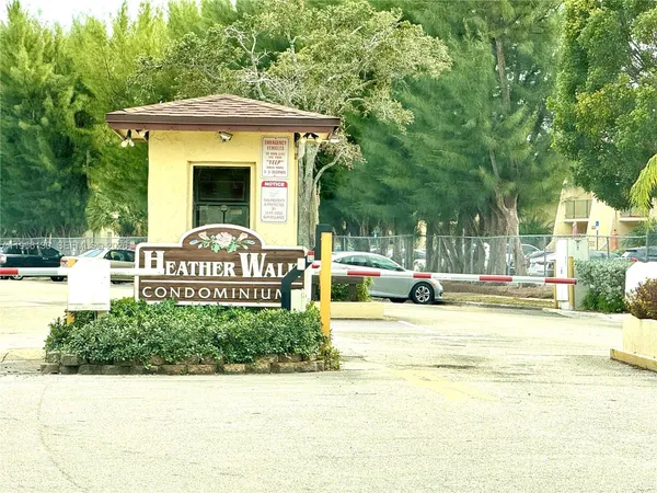 $1,800 | 13710 Southwest 90th Avenue, Unit C, Miami, FL 33176