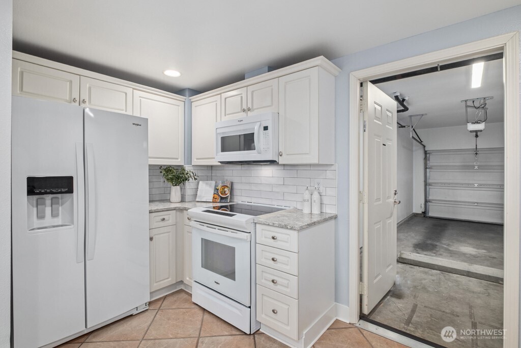 400 South 46th Place, Unit B Renton, WA 98055 - Photo 25 of 29 Gallery Image 25