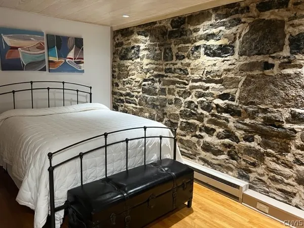 $3,500 | 58 East Genesee Street, Skaneateles, NY 13152