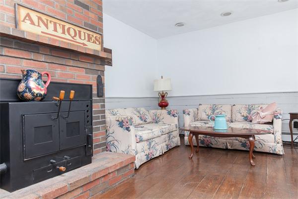 25 Pinewood Road Bolton, MA 01740 - Photo 11 of 26