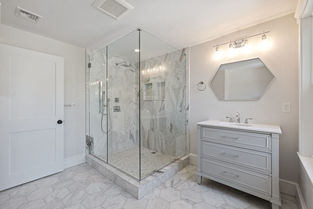 21 Alpha Road, Unit 2 Boston, MA 02124 - Photo 14 of 23 Gallery Image 14