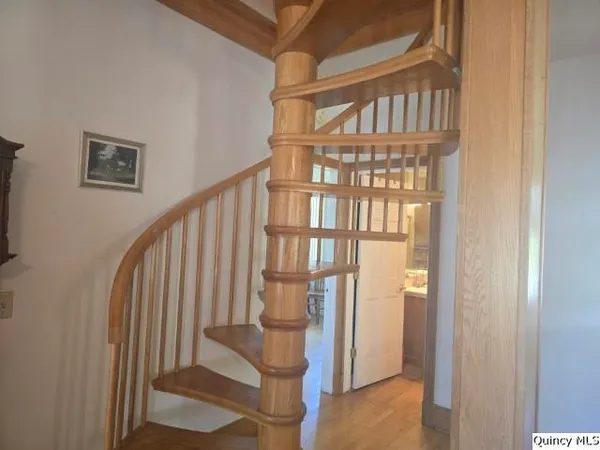 $219,900 | 4 Riverview Drive, Nauvoo, IL 62354