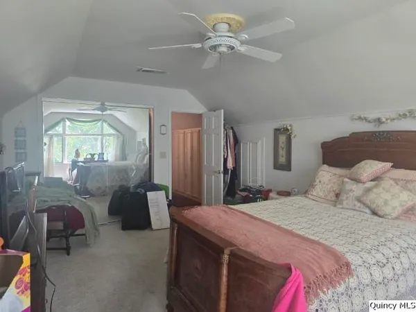 $219,900 | 4 Riverview Drive, Nauvoo, IL 62354