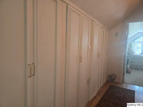 $219,900 | 4 Riverview Drive, Nauvoo, IL 62354