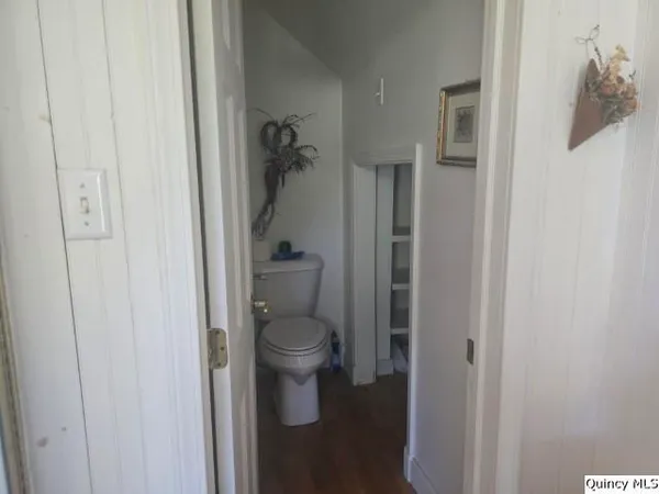 $219,900 | 4 Riverview Drive, Nauvoo, IL 62354