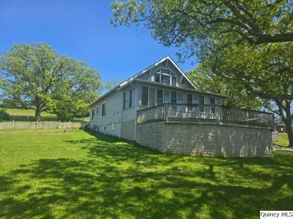 $219,900 | 4 Riverview Drive, Nauvoo, IL 62354