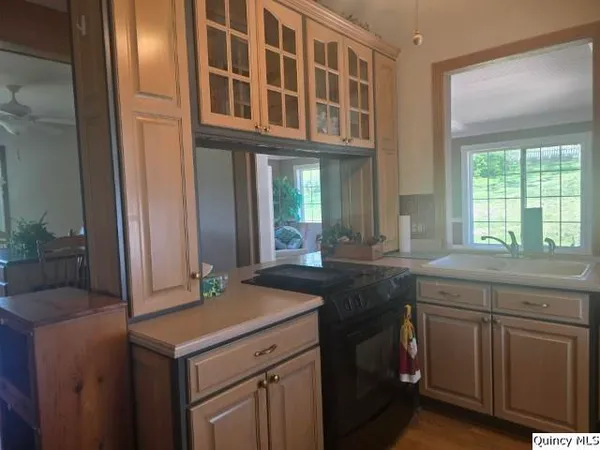 $219,900 | 4 Riverview Drive, Nauvoo, IL 62354