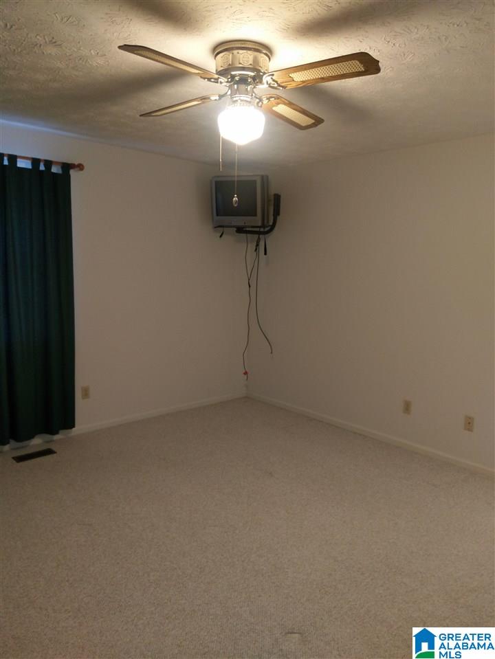 338 Collum Street Jemison, AL 35085 - Photo 6 of 27