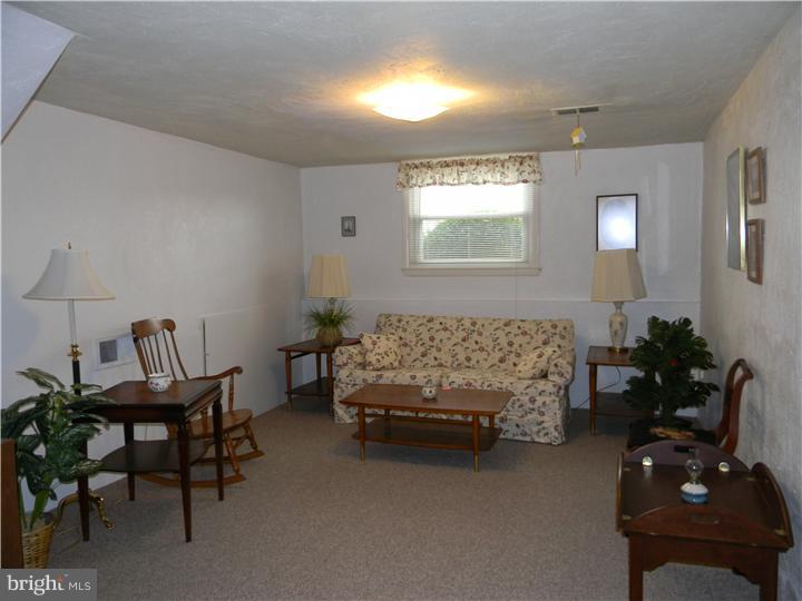 512 Maddock Road Springfield, PA 19064 - Photo 11 of 15