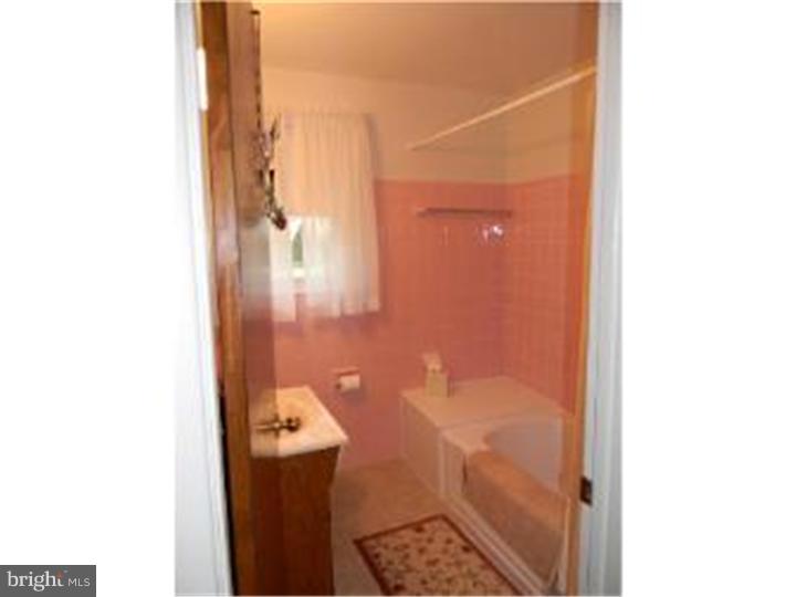 512 Maddock Road Springfield, PA 19064 - Photo 12 of 15