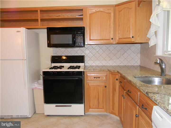 512 Maddock Road Springfield, PA 19064 - Photo 7 of 15