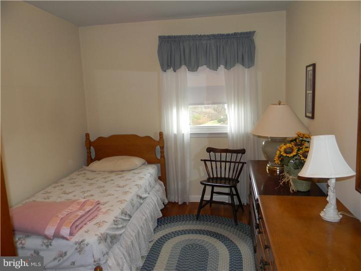 512 Maddock Road Springfield, PA 19064 - Photo 10 of 15