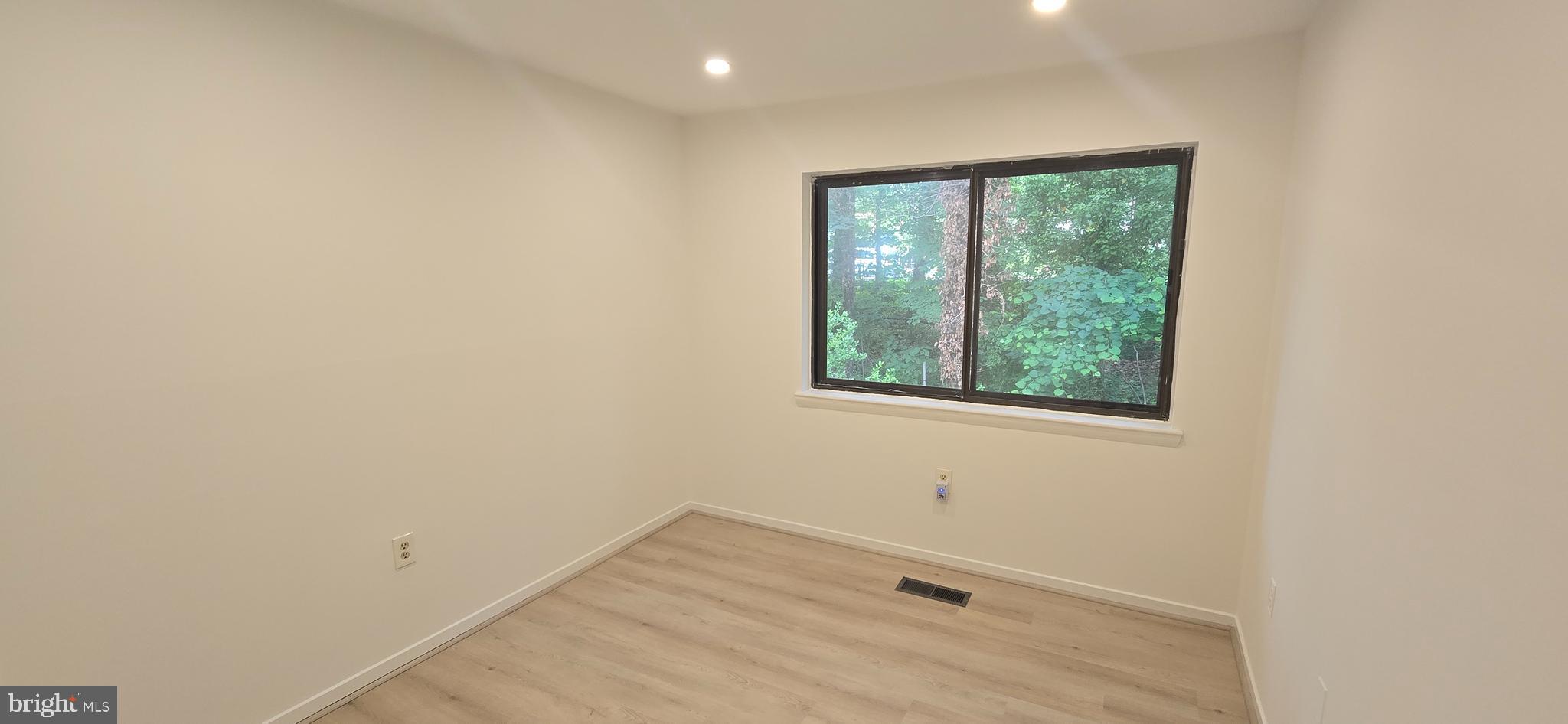 11922 Escalante Court Reston, VA 20191 - Photo 18 of 26