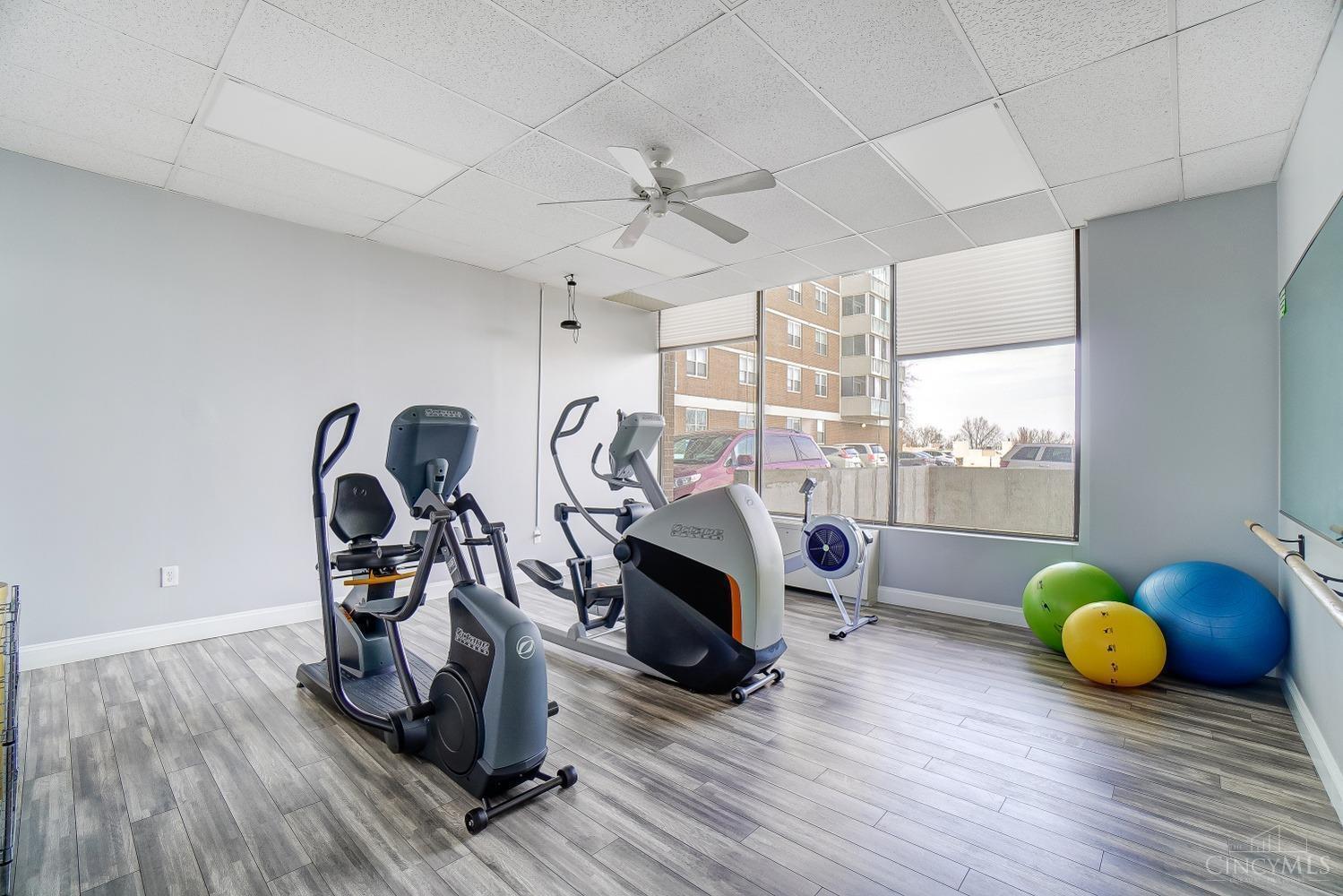 2444 Madison Road, Unit 202B Cincinnati, OH 45208 - Photo 32 of 34