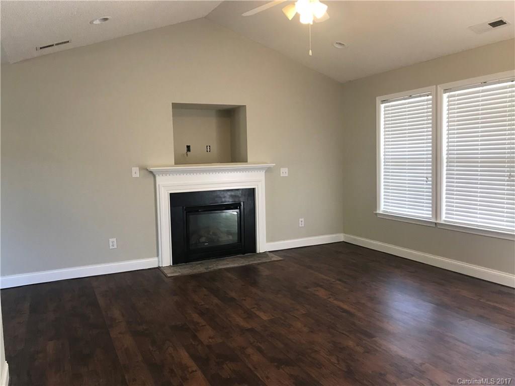 436 Arnold Road, Unit 16 Lexington, NC 27295 - Photo 3 of 13 Gallery Image 3