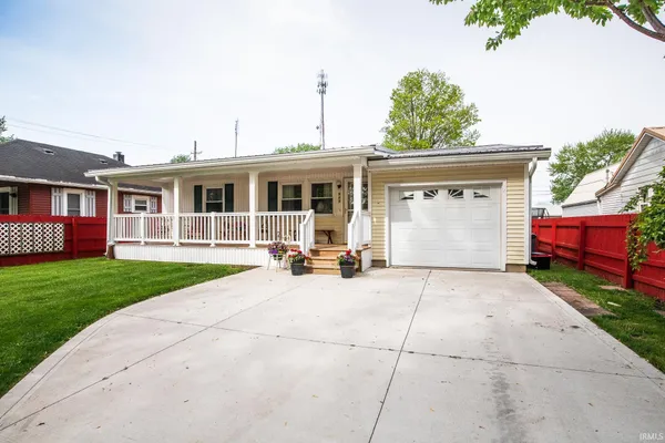 $172,900 | 909 Dierkes Street, Decatur, IN 46733
