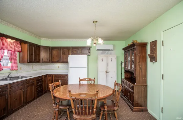 $172,900 | 909 Dierkes Street, Decatur, IN 46733