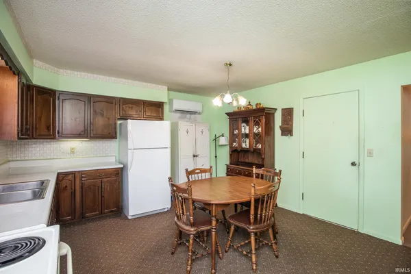 $172,900 | 909 Dierkes Street, Decatur, IN 46733