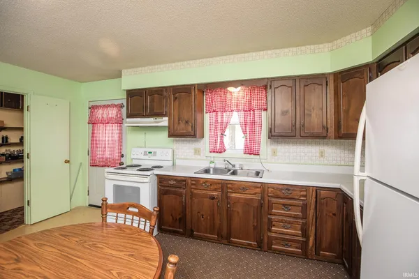 $172,900 | 909 Dierkes Street, Decatur, IN 46733