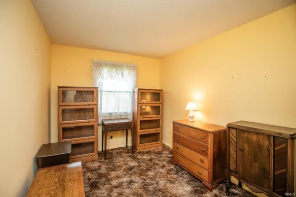 $172,900 | 909 Dierkes Street, Decatur, IN 46733