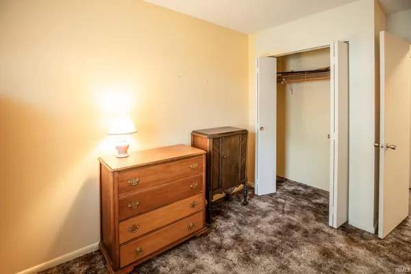 $172,900 | 909 Dierkes Street, Decatur, IN 46733