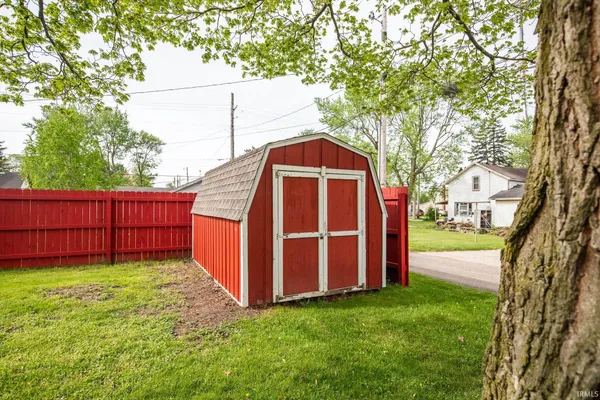 $172,900 | 909 Dierkes Street, Decatur, IN 46733