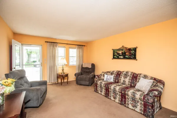 $172,900 | 909 Dierkes Street, Decatur, IN 46733