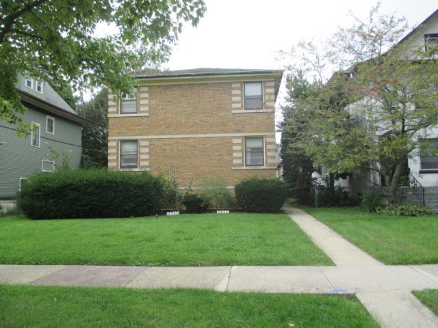 88 Kimbark Road Riverside, IL 60546 - Photo 1 of 14