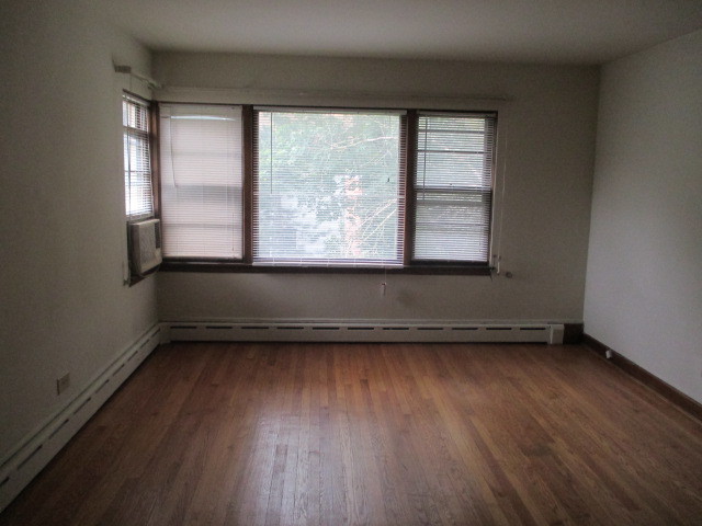 88 Kimbark Road Riverside, IL 60546 - Photo 10 of 14