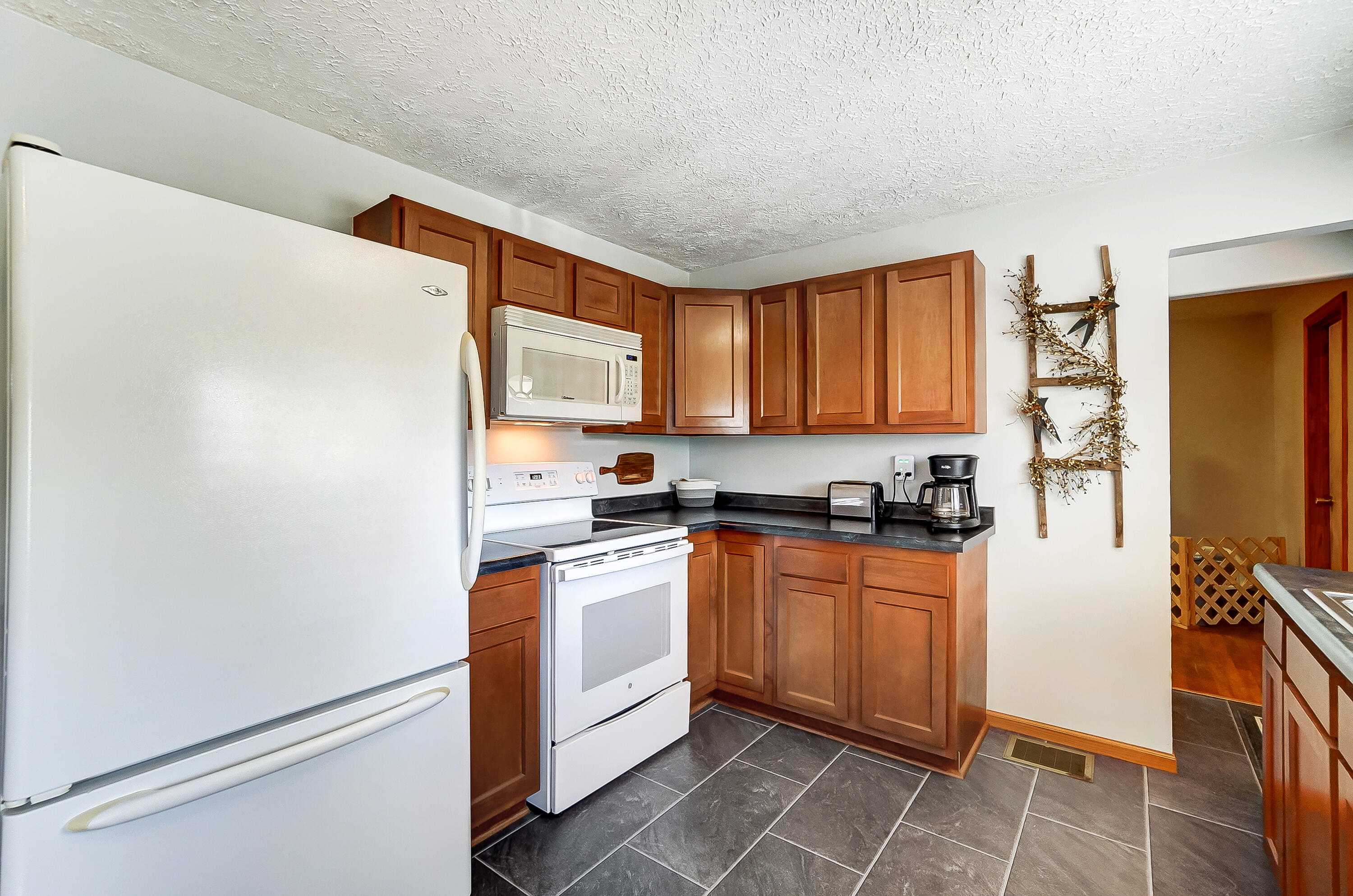 31 Hedgely Road Springfield, OH 45506 - Photo 8 of 40
