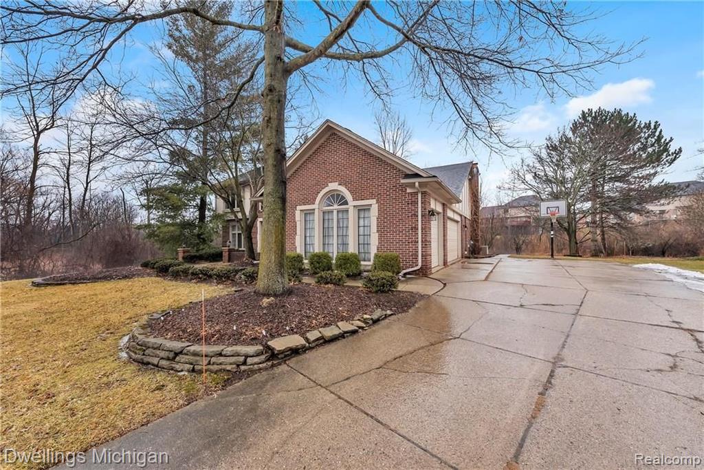 3633 Summit Ridge Drive Rochester Hills, MI 48306 - Photo 5 of 53
