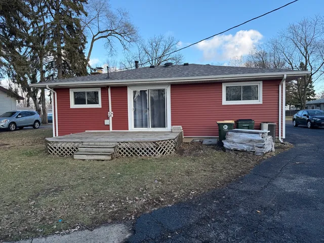 $295,000 | 1931 Stephen Drive, Montgomery, IL 60538