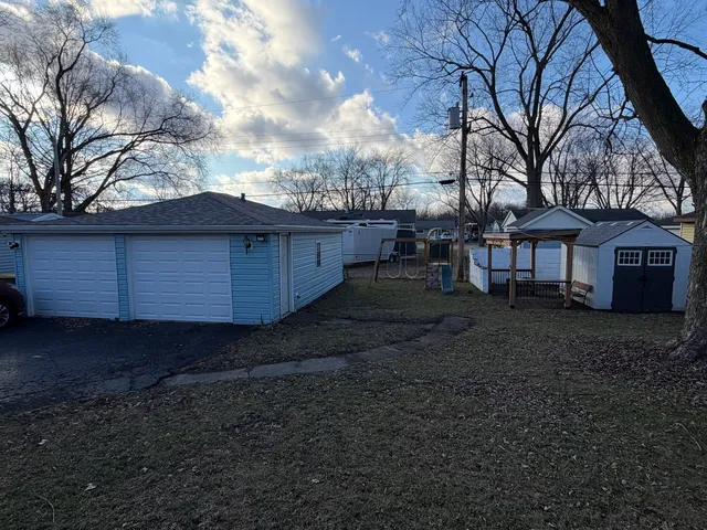 $295,000 | 1931 Stephen Drive, Montgomery, IL 60538