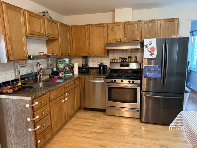 $295,000 | 1931 Stephen Drive, Montgomery, IL 60538