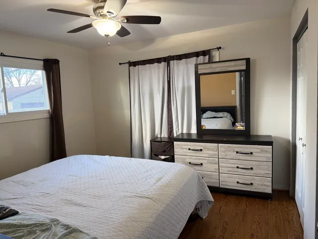 $295,000 | 1931 Stephen Drive, Montgomery, IL 60538