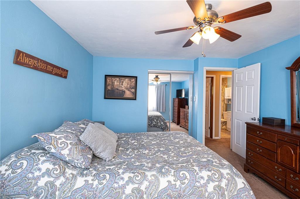 40 Highbury Road Cheswick, PA 15024 - Photo 10 of 25 MASTER BEDROOM.