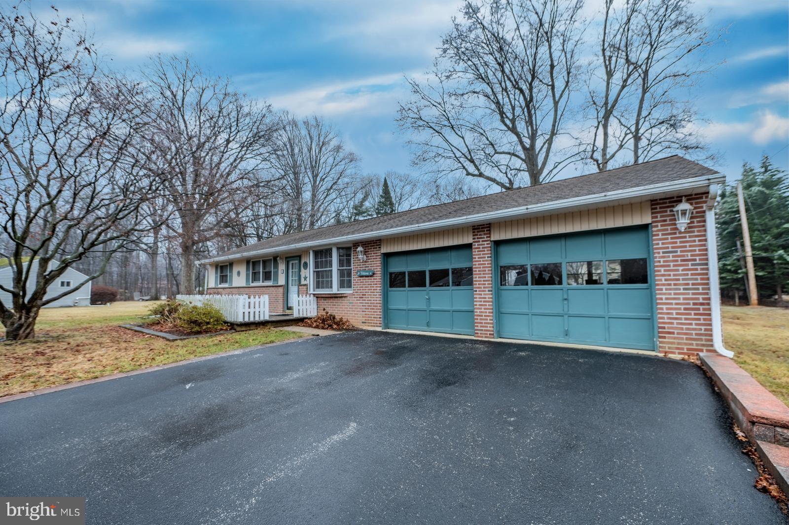 1 Diane Drive Malvern, PA 19355 - Photo 4 of 42