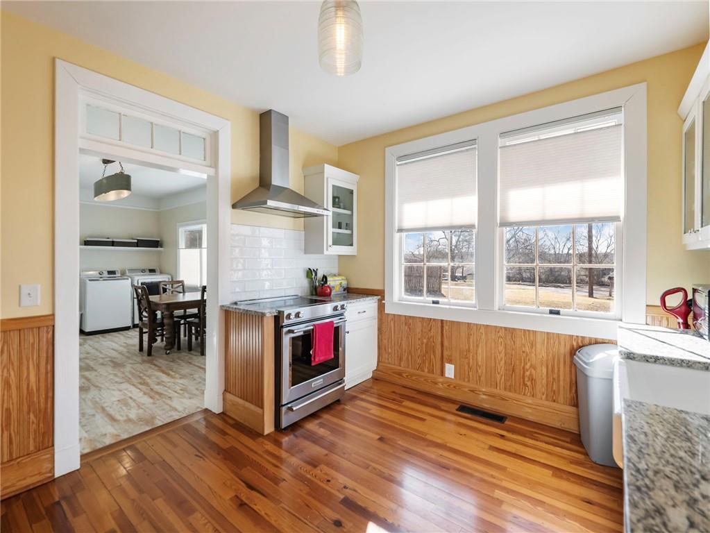 19 4th Street Gainesville, GA 30504 - Photo 9 of 39