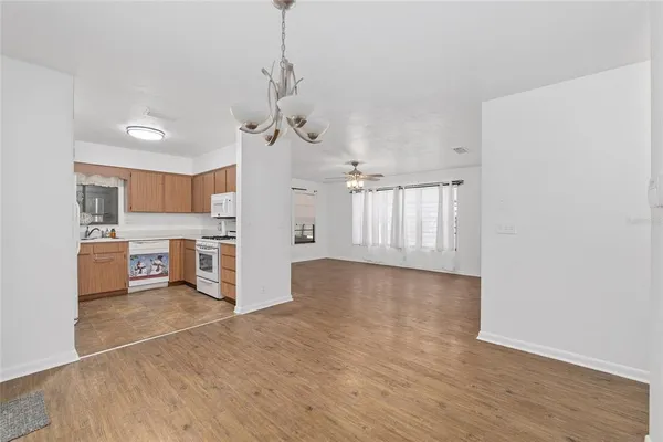 $1,600 | 8479 Northwest 38th Drive, Gainesville, FL 32653