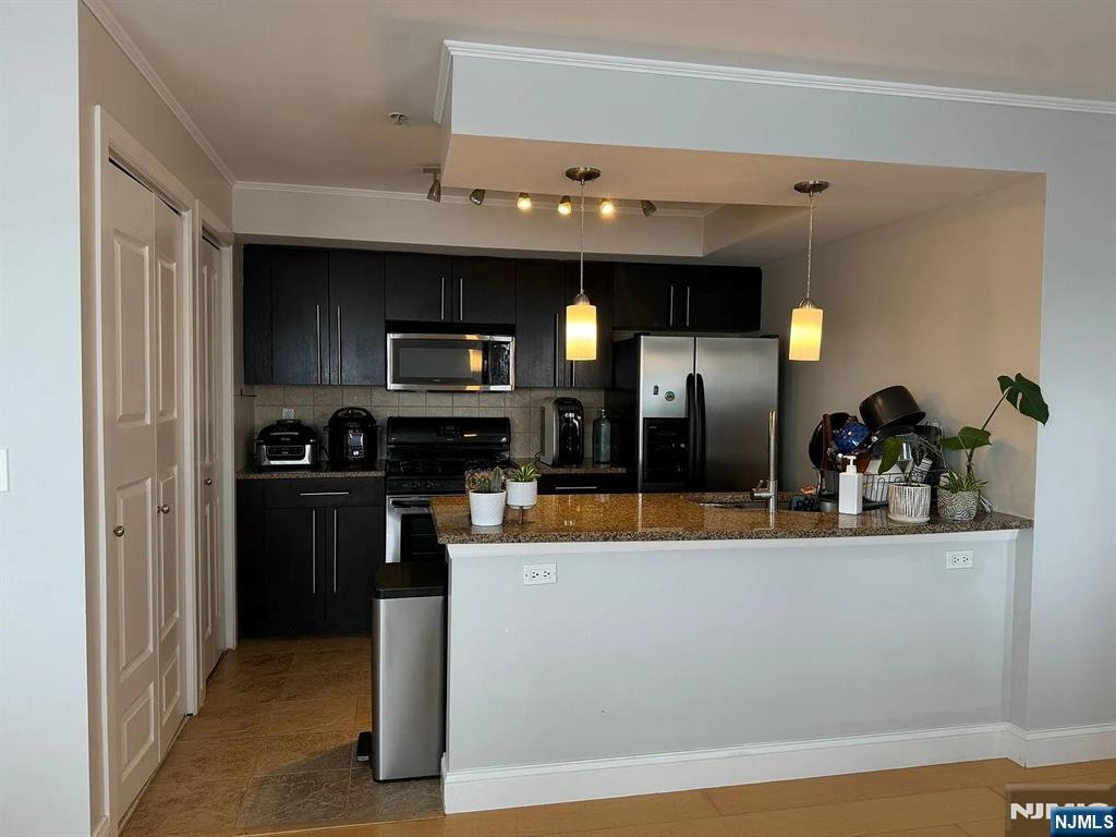 125 70th Street, Unit 4D Guttenberg, NJ 07093 - Photo 6 of 10