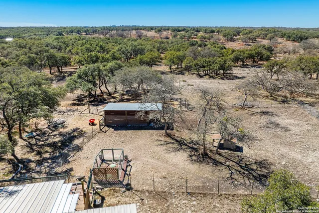 $264,000 | 970 Kc 476, Harper, TX 78631
