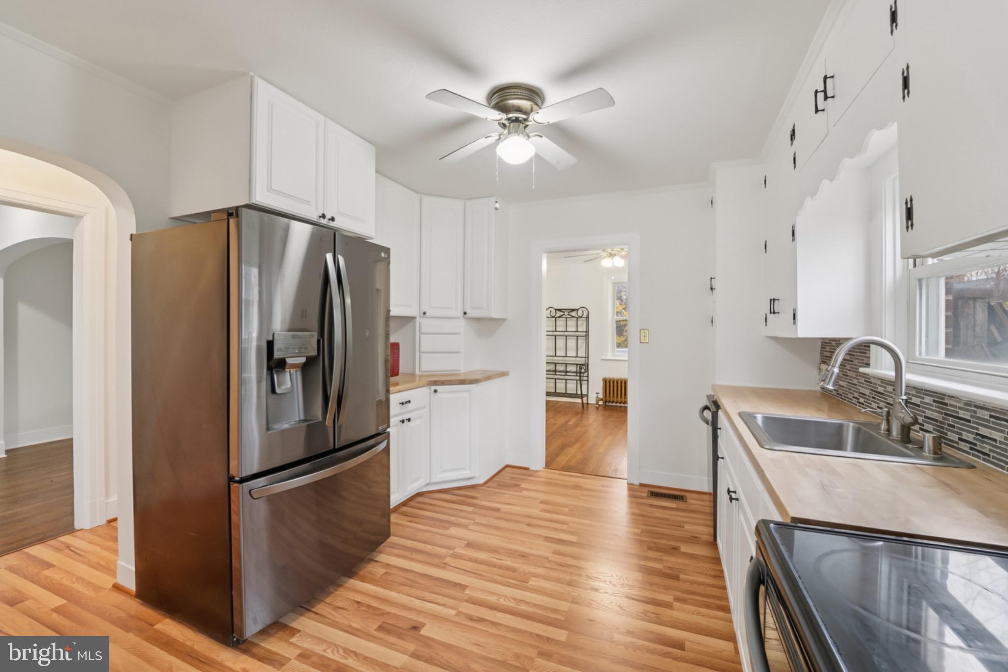 618 Military Road Frederick, MD 21702 - Photo 13 of 37 Modern kitchen with sleek appliances.