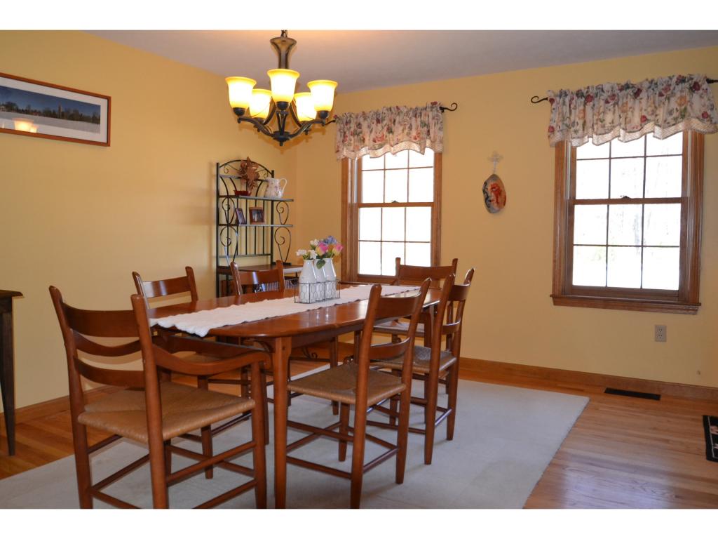 59 Mid. Dunstable Road Nashua, NH 03062 - Photo 14 of 36
