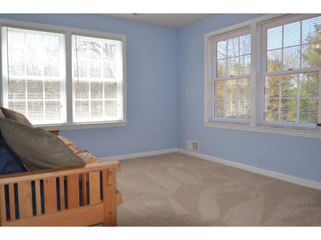 59 Mid. Dunstable Road Nashua, NH 03062 - Photo 22 of 36