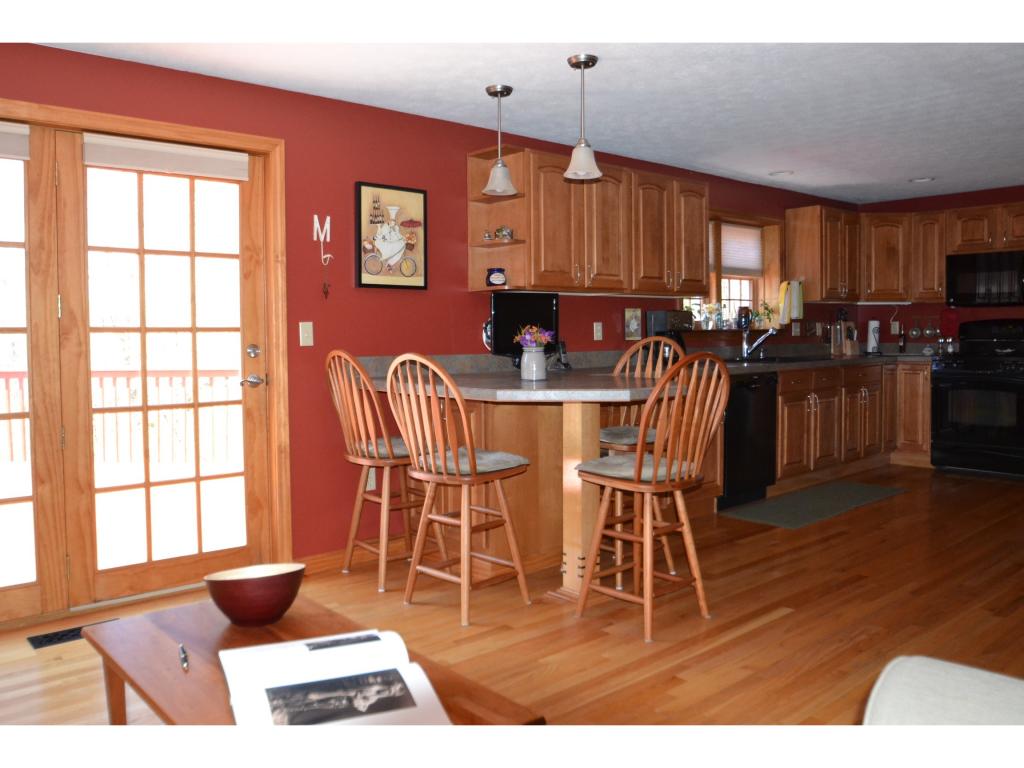 59 Mid. Dunstable Road Nashua, NH 03062 - Photo 8 of 36